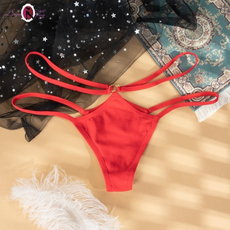 string sexy femme rouge